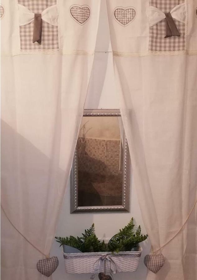 فندق Addu' Ninucc' نابولي المظهر الخارجي الصورة